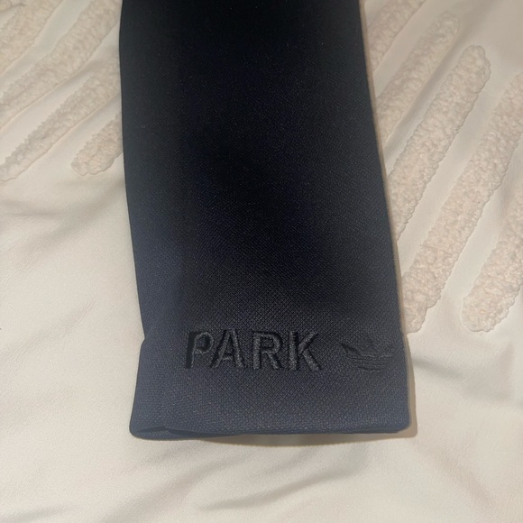 Adidas Ivy Park Black Pack Crop Suit Jacket Never Worn - Picture 3 of 7